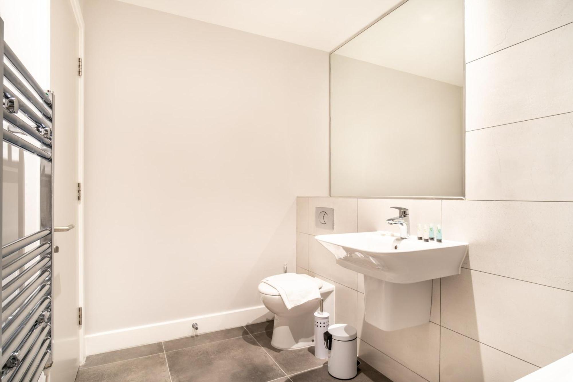 Apartment Modern 3 Bedroom Manchester